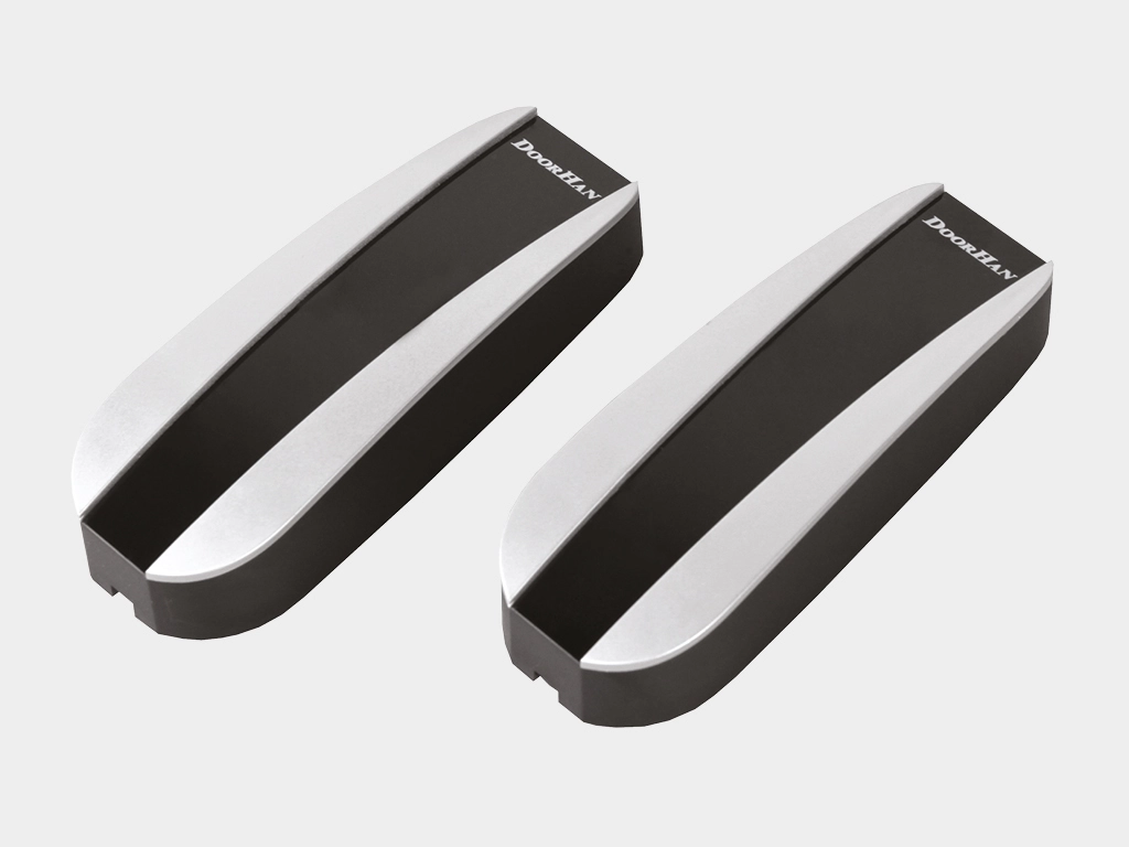 Фотоэлементы безопасности Photocell-N, состоящие из инфракрасного передатчика и приемникa.